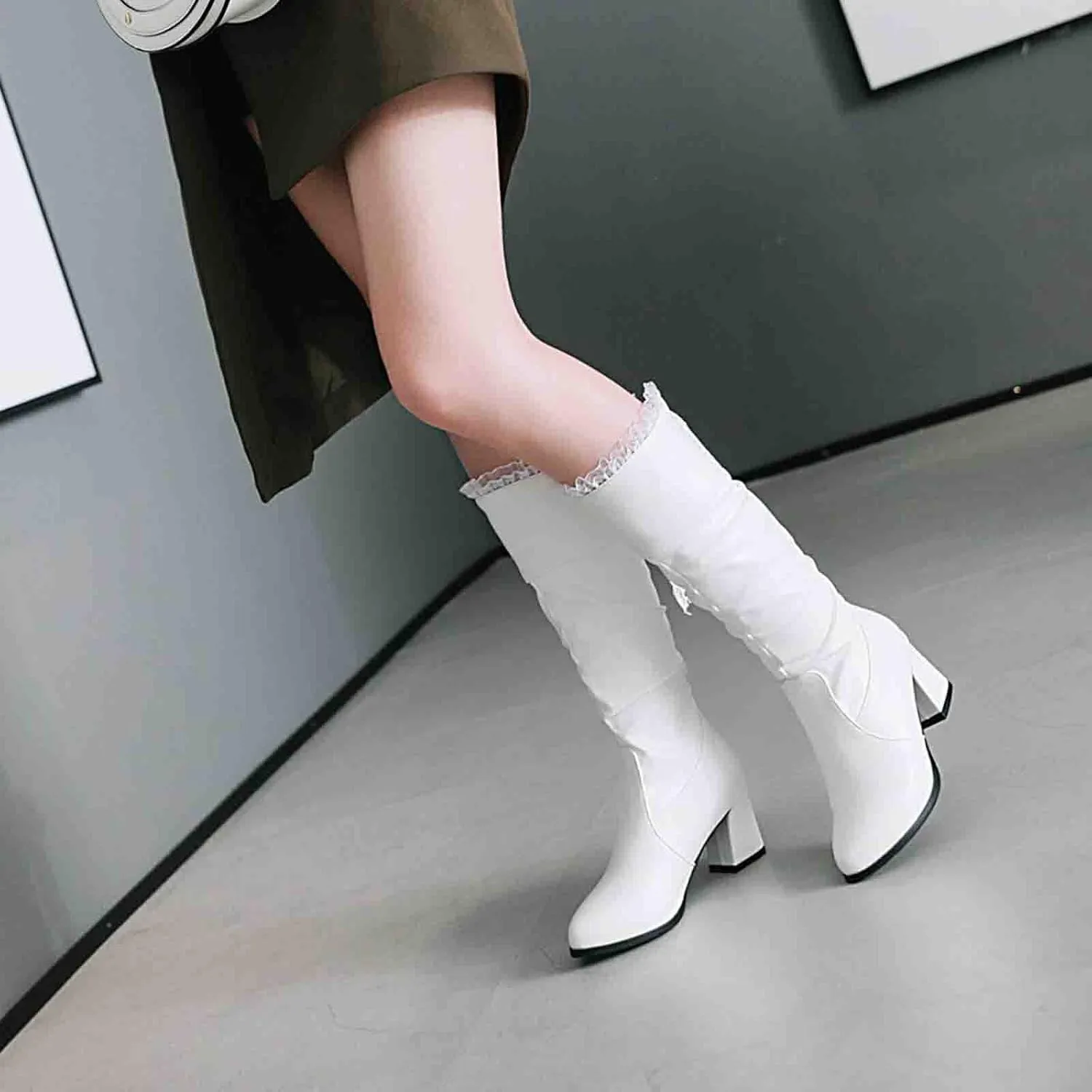FFZSQ Winter Boots Ladies Lace Boots with Block Heel, Elegant Ruffle Long Shaft Boots Comfort Non-Slip Snow Boots PU Leather Slip Boots Women Party Shoes