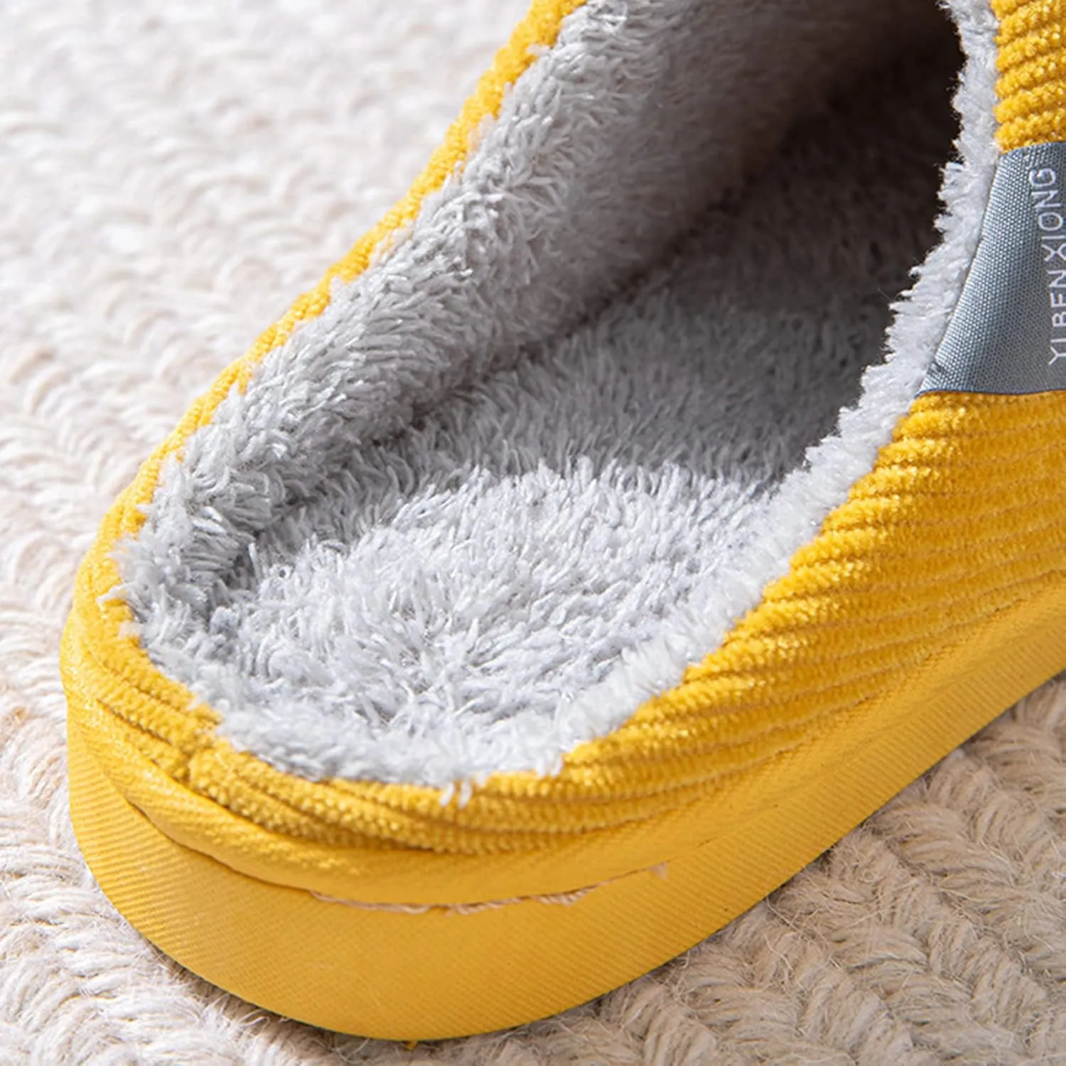 House Slippers for Women Memory Foam Fuzzy Slippers Indoor and Outdoor Slip on Bedroom Shoes with Faux Fur Lining