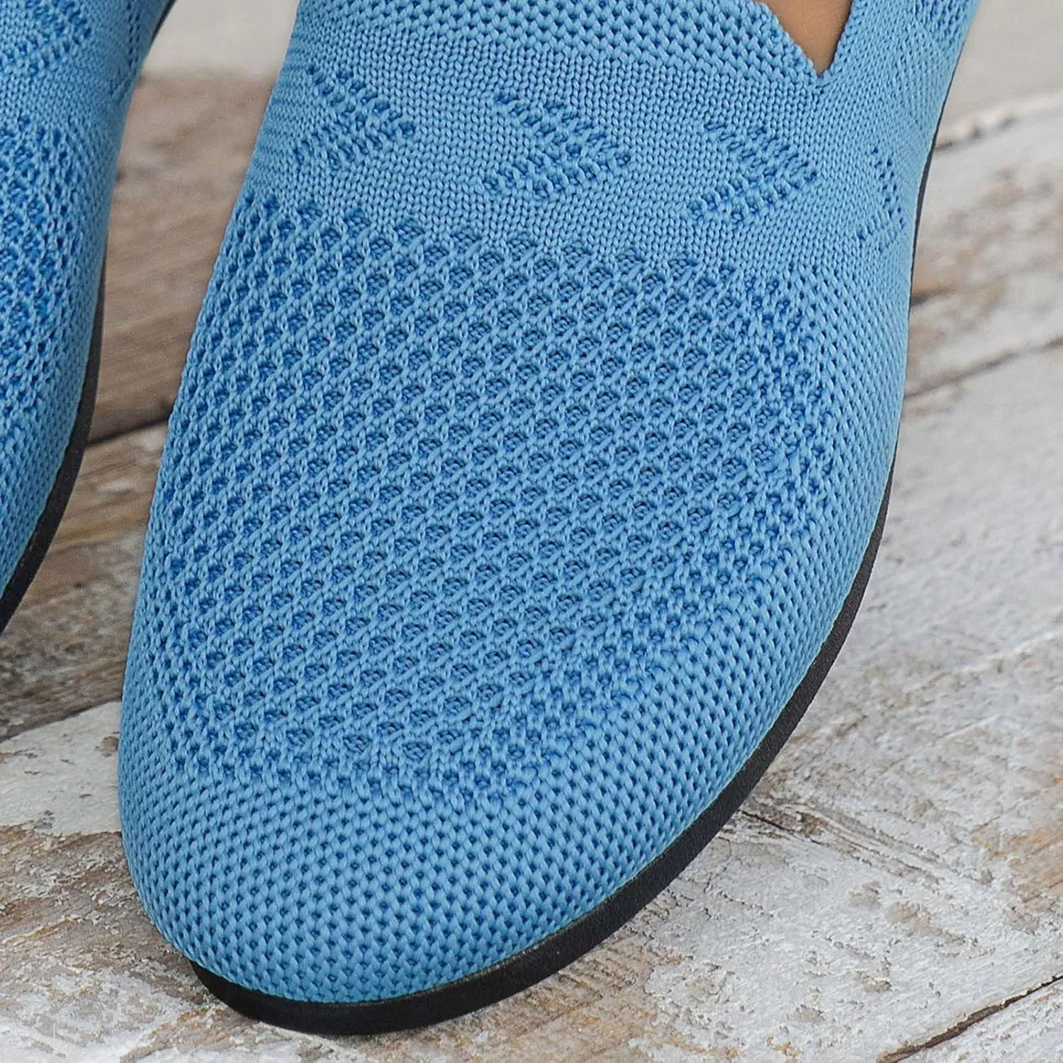 Women's Breathable Comfortable Casual Cloth Shoes Fashion Mesh Slip On Flat Walking Footwear for Daily Wear