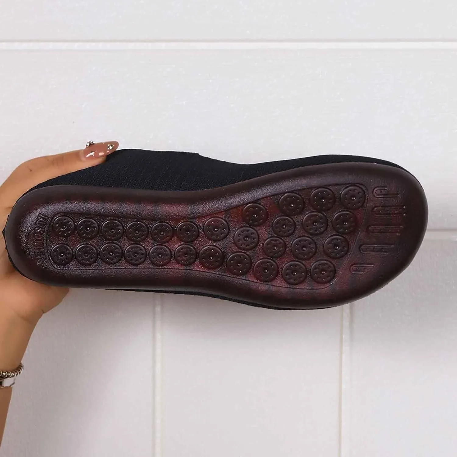 Women's Casual Shoes Everyday Comfort Breathable Design Ideal Summer Slip On Style with Flat Sole Lady Slip Shoe