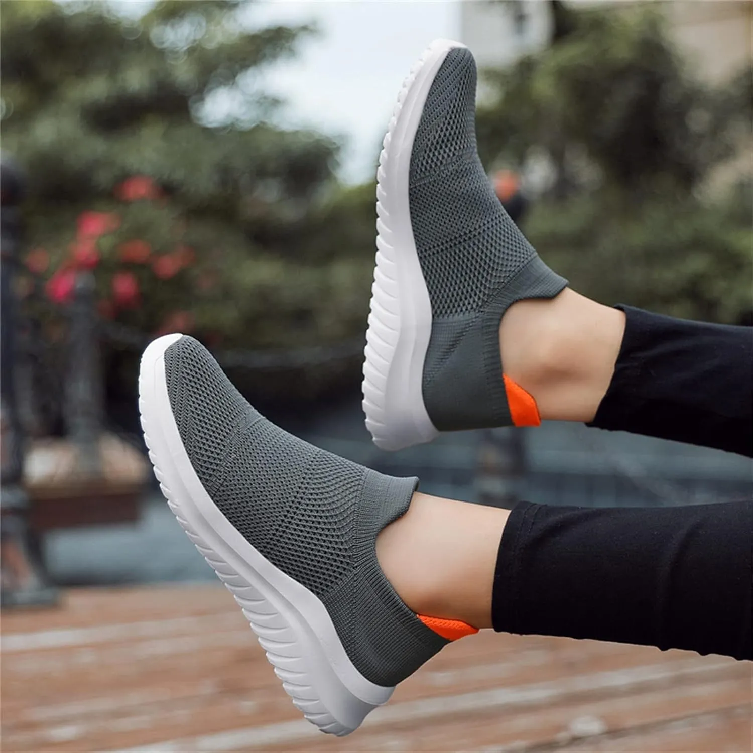 Women's Slip on Shoes Canvas Sneakers Loafers Non Slip Tennis Shoes Men Dressy Casual Black Shoes Slip On Sneakers Slip On Tennis Shoe Cross Trainer Shoe