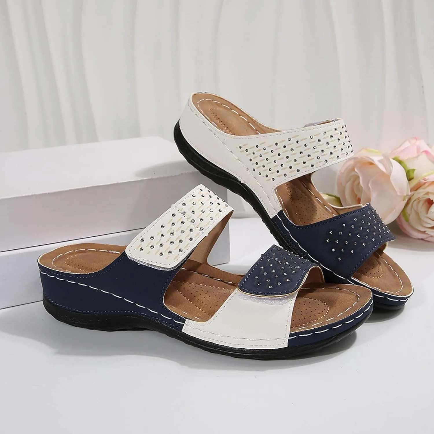 Women's Stylish Slipper with Rhinestone Design Casual Everyday Wear Perfect Summer Breathable Sandals Outfits