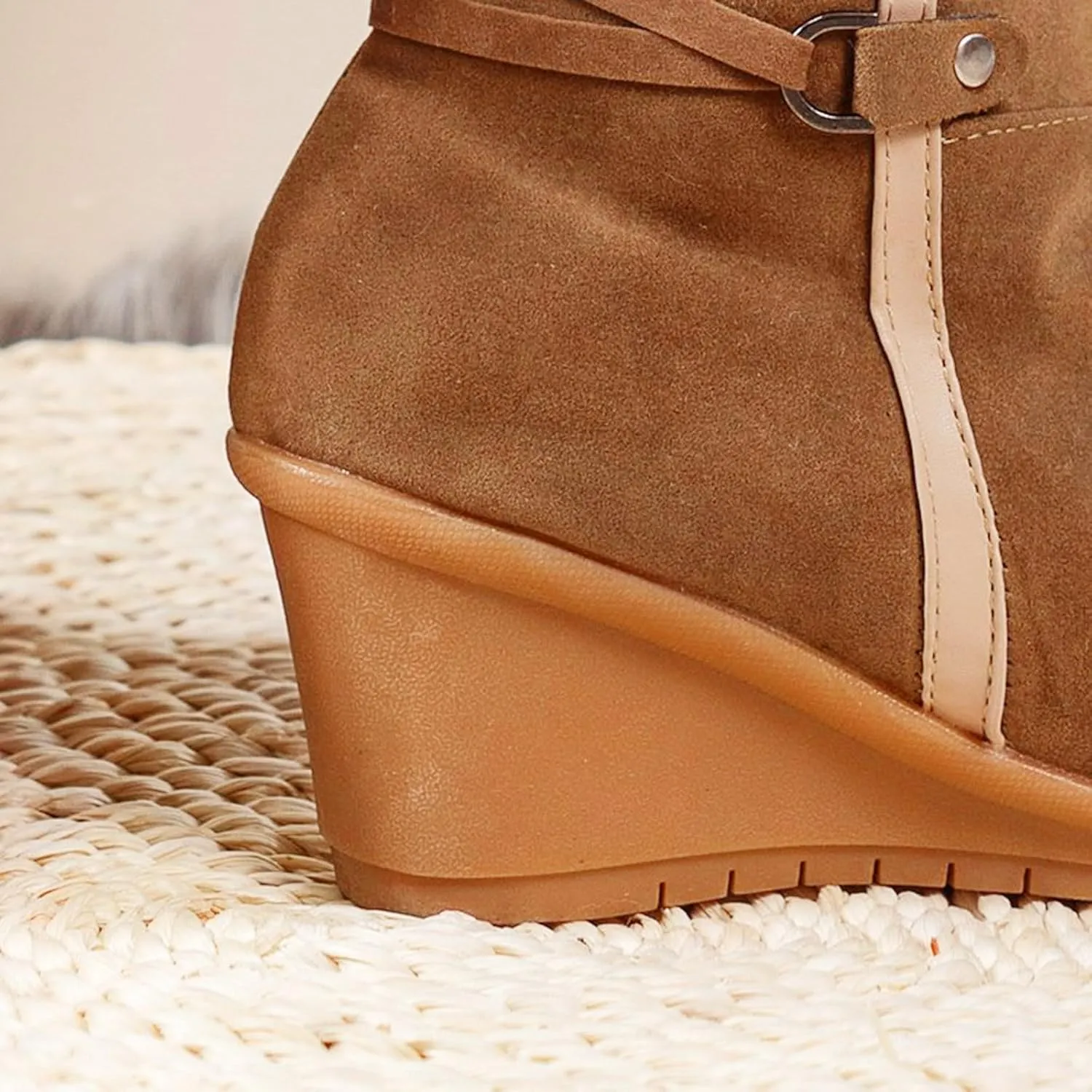 Women's Wedge Snow Boots Water Proof Insulated Winter Boots Fashion Lace Up Furry Boots Casual Mid Calf Boot